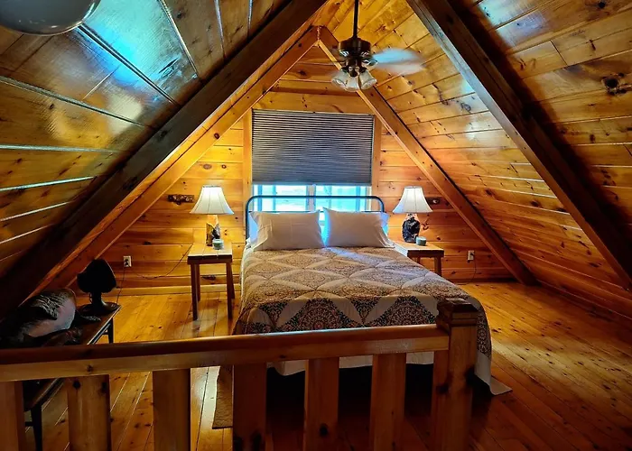 Neshannock Creekside Log Cabin