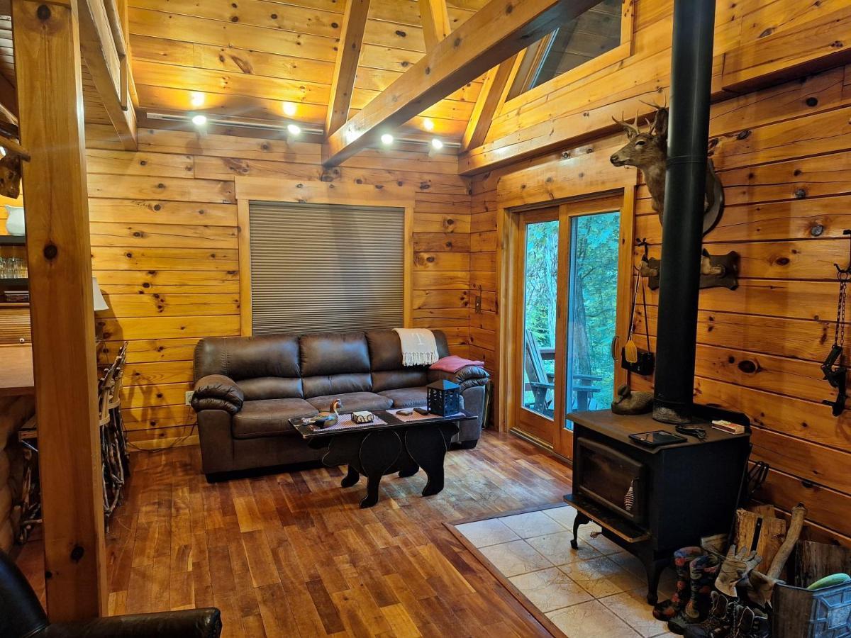 Ferienhaus Neshannock Creekside Log