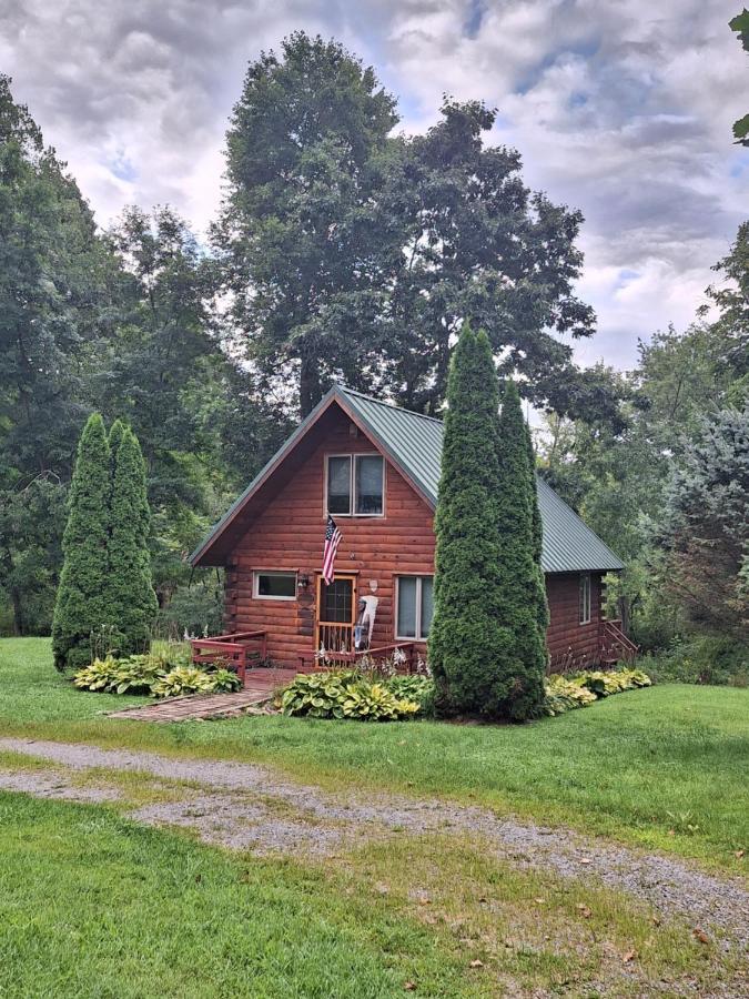 Ferienhaus Neshannock Creekside Log *